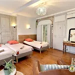 Le Pied Du Geant Tatil Evi